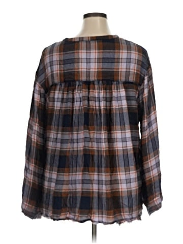 Jessica Simpson 3/4 Sleeve Blouse (view 2)