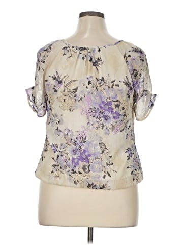 Sara Michelle Short Sleeve Blouse (view 2)