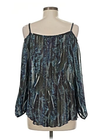 Romeo & Juliet Couture 3/4 Sleeve Blouse (view 2)