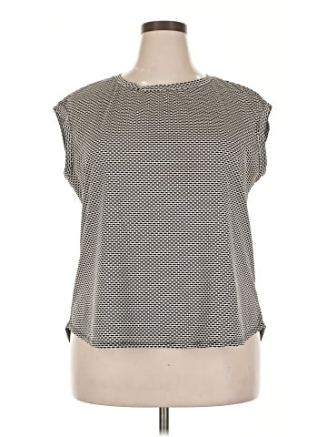 Elle Sleeveless Blouse (view 1)