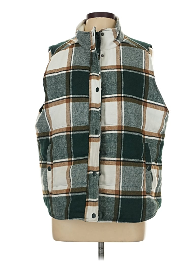 Pre-owned Maurices Vest In Green