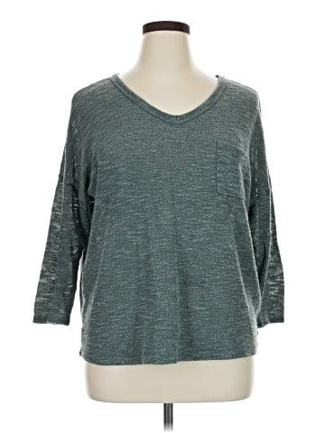 Staccato 3/4 Sleeve T-Shirt (view 1)