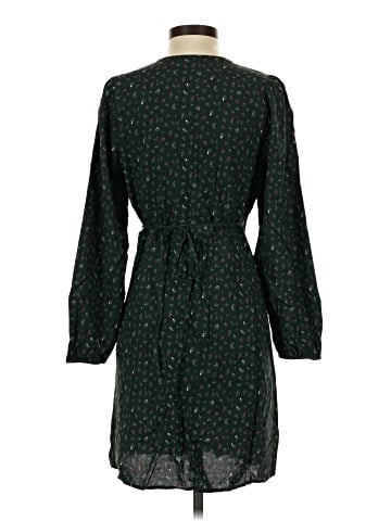 Old Navy Casual Dress (view 2)