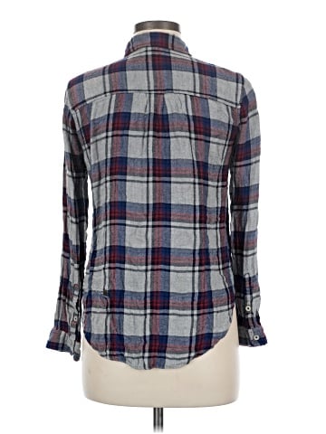 Forever 21 Long Sleeve Button-Down Shirt (view 2)
