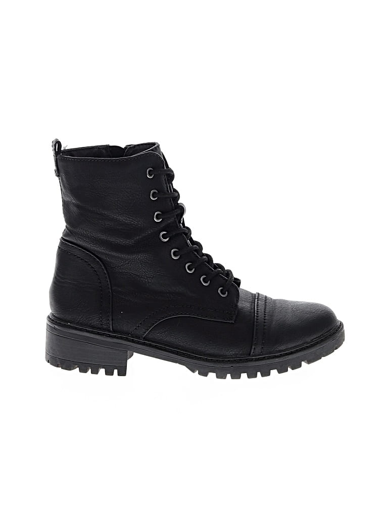 Pre-owned Universal Thread Boots In Black
