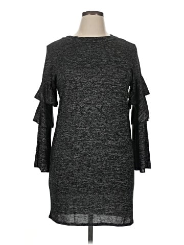 Thyme and Honey 3/4 Sleeve Top (view 1)