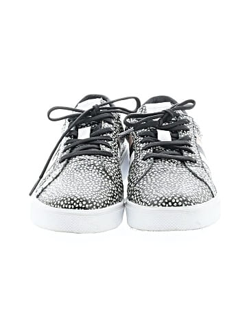 Kaanas Sneakers (view 2)