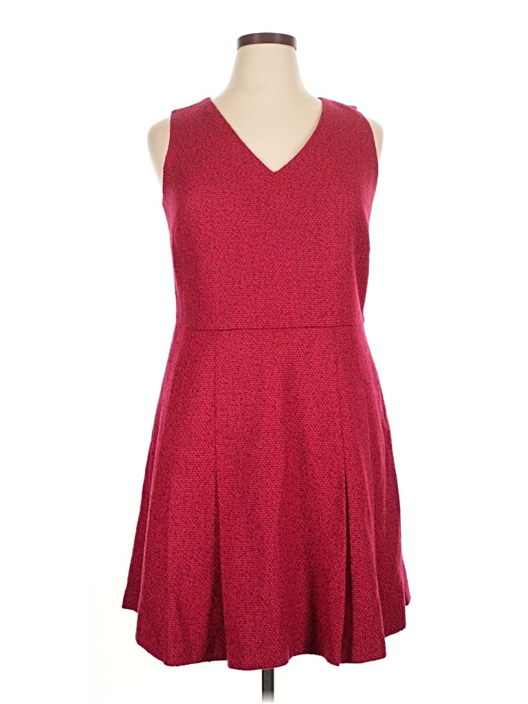 Pre-owned Tommy Hilfiger Casual Dress In Burgundy