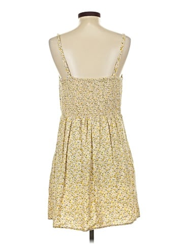 Old Navy Casual Dress (view 2)