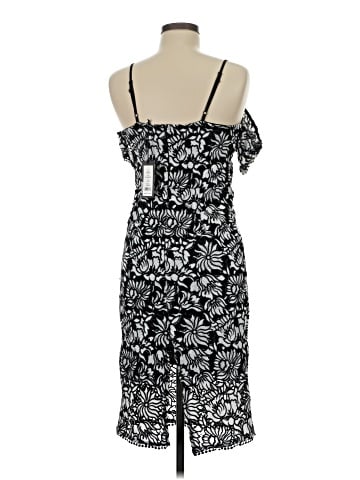 Romeo & Juliet Couture Cocktail Dress (view 2)