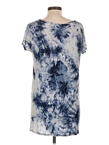Free Kisses Short Sleeve T-Shirt (view 2)