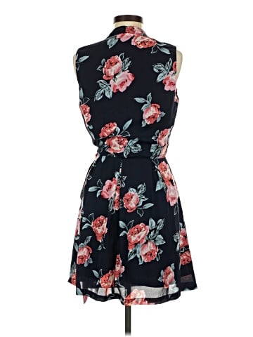 Romeo & Juliet Couture Casual Dress (view 2)