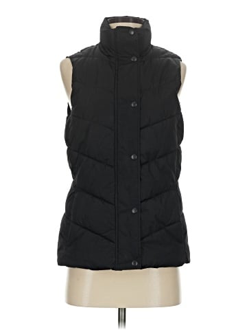 Gap Outlet Vest (view 1)