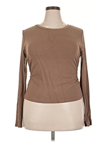 Trendy Queen Long Sleeve T-Shirt (view 1)