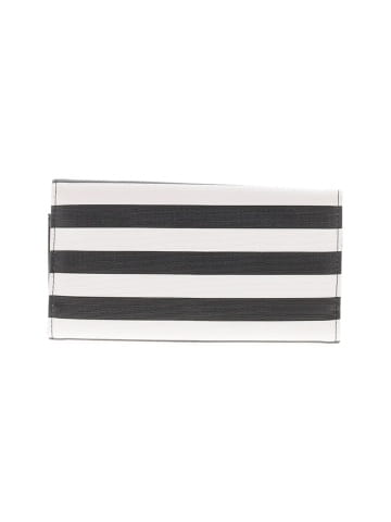 Kut from the Kloth Wallet (view 2)