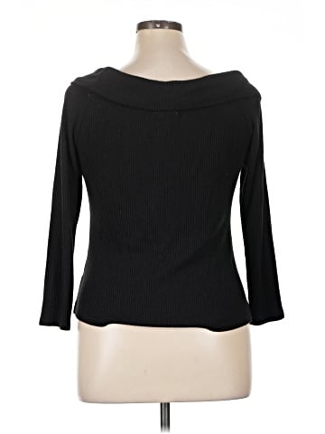 Versona Pullover Sweater (view 2)