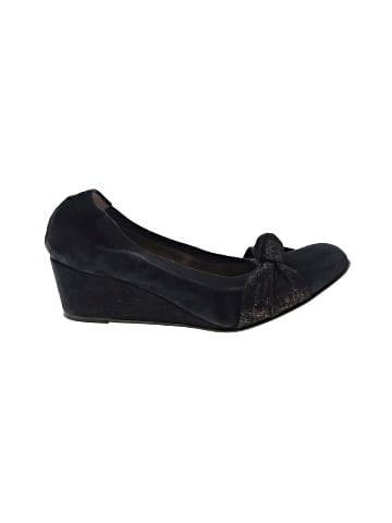 Anyi Lu Wedges (view 1)