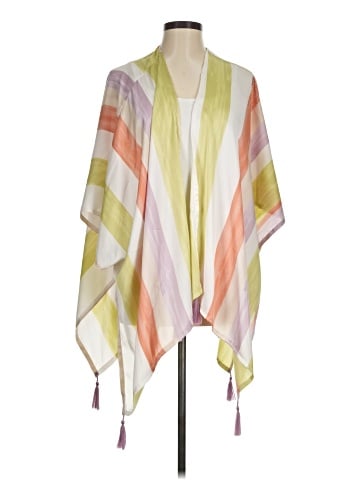Mystree Poncho (view 1)