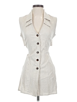 Assorted Brands Sleeveless Button Down Shirt