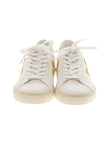 VEJA Sneakers (view 2)