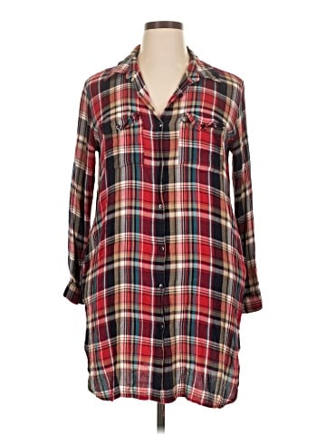 Indigo Thread Co. 3/4 Sleeve Button-Down Shirt (view 1)