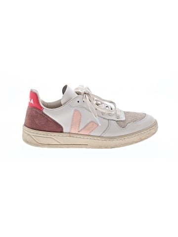 VEJA Sneakers (view 1)