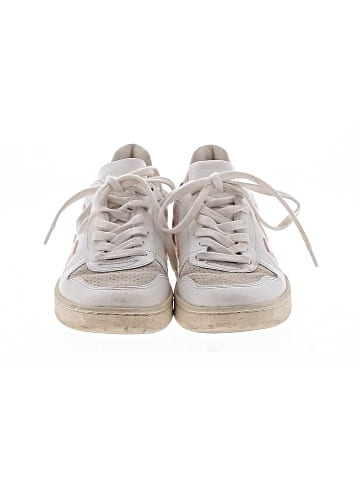 VEJA Sneakers (view 2)