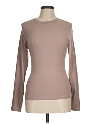 Trendy Queen Long Sleeve T-Shirt (view 1)