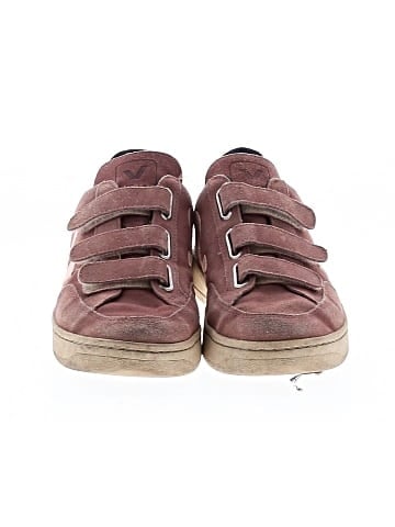 VEJA Sneakers (view 2)