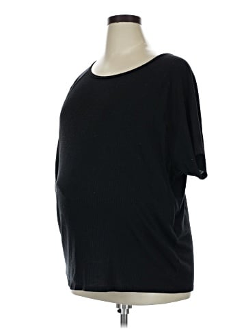 Old Navy - Maternity 3/4 Sleeve T-Shirt (view 1)