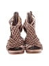 B Makowsky Brown Tan Wedges Size 7 1/2 - photo 2