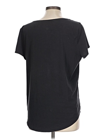 Lululemon Athletica Short Sleeve T-Shirt (view 2)