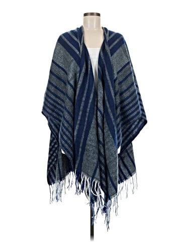 Woolrich Poncho (view 1)
