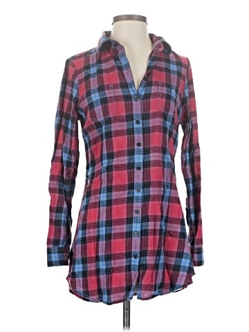 Aventura Long Sleeve Button-Down Shirt (view 1)