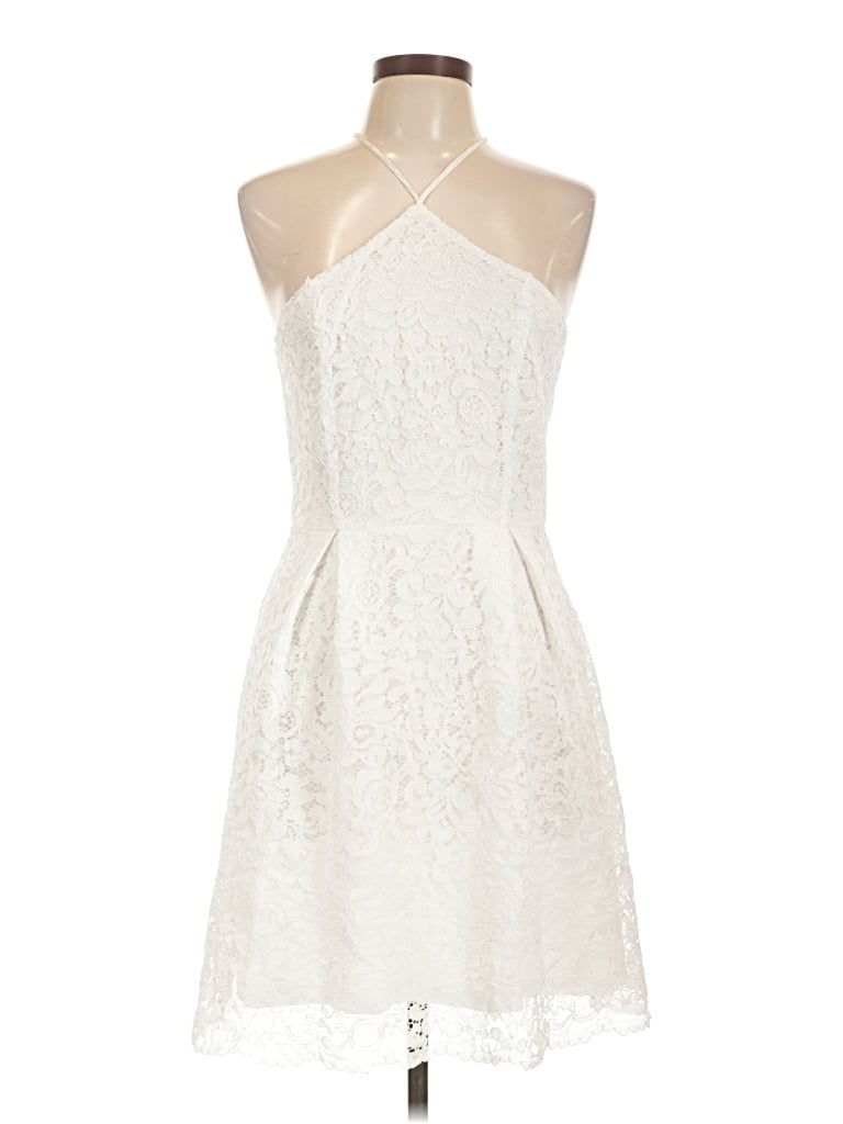 Pre-owned Francesca's Cocktail Dress In Ivory