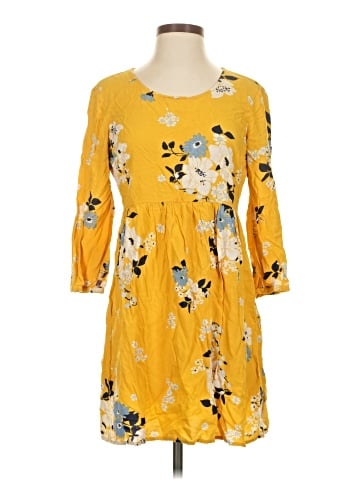 Old Navy Casual Dress (view 1)