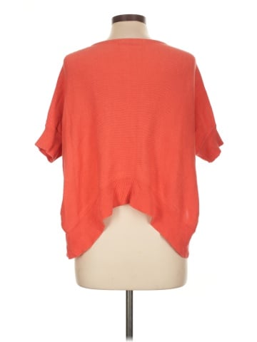 Lauren Vidal Poncho (view 2)