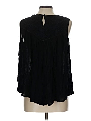 Antilia Femme Sleeveless Blouse (view 2)