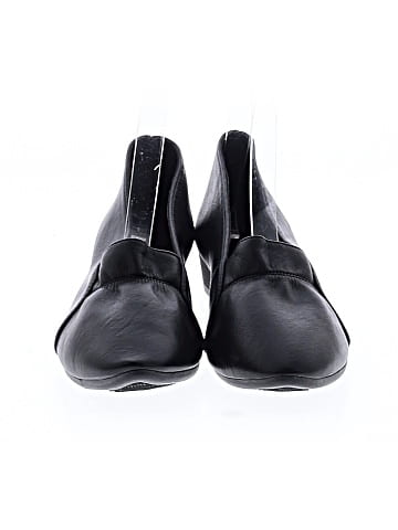 Unbranded Flats (view 2)
