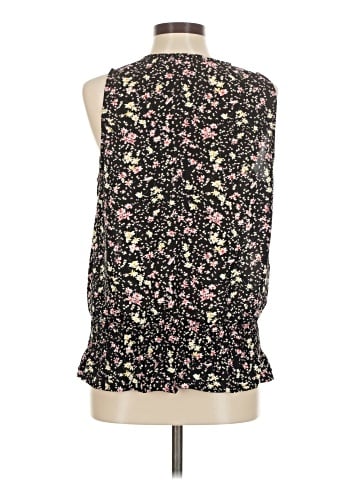 Weekend Sleeveless Blouse (view 2)