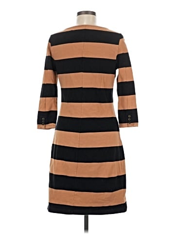 Old Navy Casual Dress (view 2)