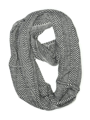 The Limited Scarf (view 1)