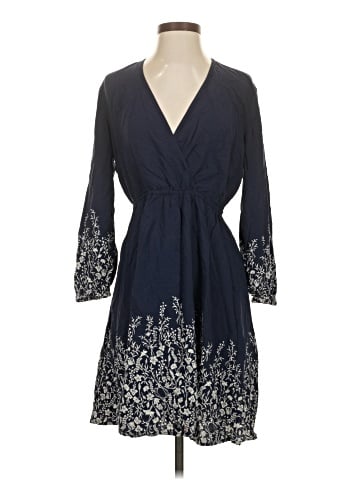Old Navy Casual Dress (view 1)