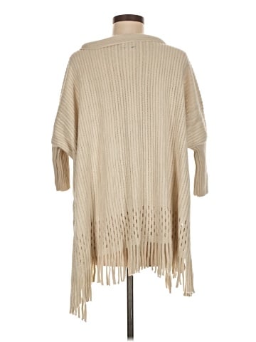 Coco + Carmen Poncho (view 2)