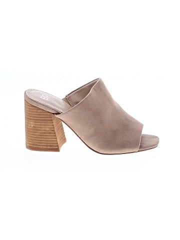 BP. Sandals (view 1)