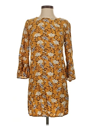 Old Navy Casual Dress (view 1)