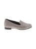Munro American Gray Silver Flats Size 8 - photo 1