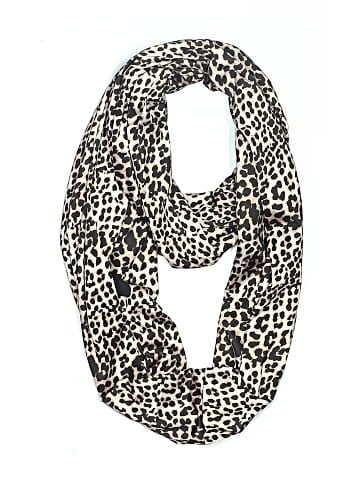 Sholdit Scarf (view 1)