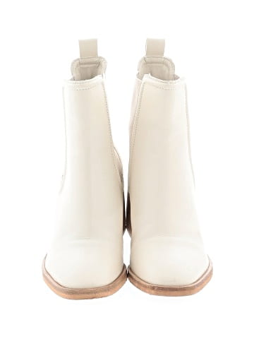 Dolce Vita Ankle Boots (view 2)