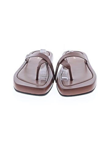 FRAME Flip Flops (view 2)